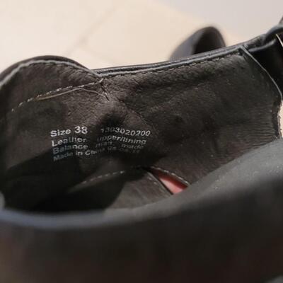 Lot 423: Dansko Black Clogs with Heels (appear to be New) Size 38