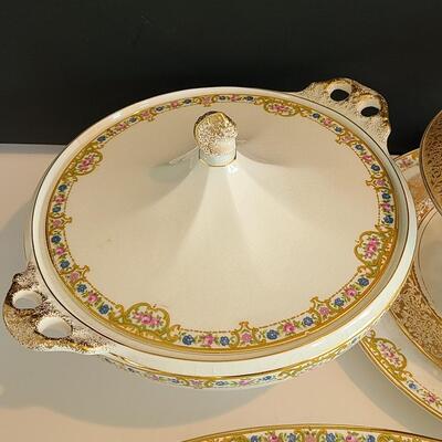 Lot 124: Canonsburg Serving China & Elegant Glassware
