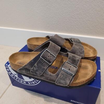 Lot 425: Birkenstock Black Slip Ons with Box (Barely Worn)