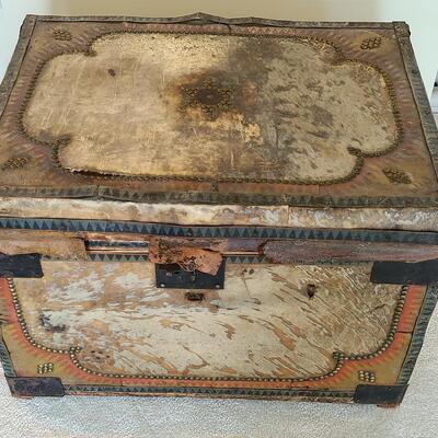 Lot 126: Antique Steamer Trunk with Antique Trunk Parts 