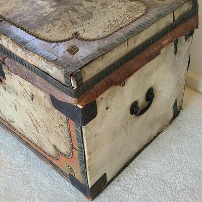 Lot 126: Antique Steamer Trunk with Antique Trunk Parts 