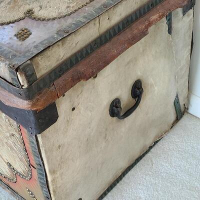Lot 126: Antique Steamer Trunk with Antique Trunk Parts 