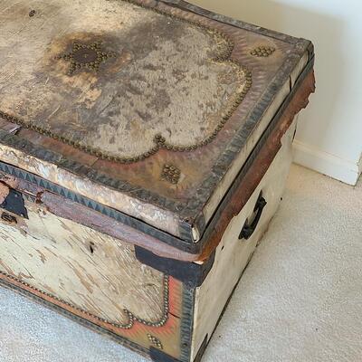 Lot 126: Antique Steamer Trunk with Antique Trunk Parts 