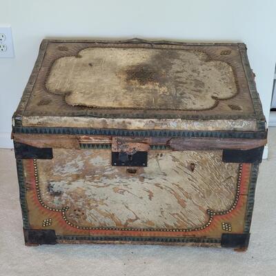 Lot 126: Antique Steamer Trunk with Antique Trunk Parts 