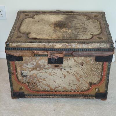 Lot 126: Antique Steamer Trunk with Antique Trunk Parts 