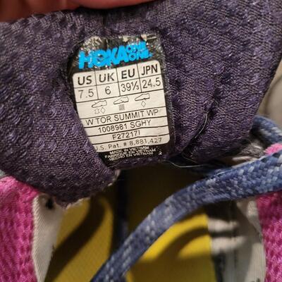 Lot 426: HOKA Hiking Shoes size 7.5