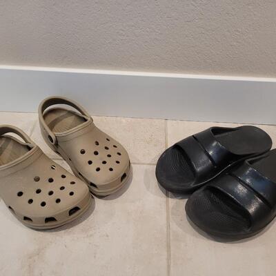 Lot 428: Crocs and Oofros