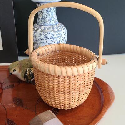 Lot 128: Home Decor and Art; Wood Works 