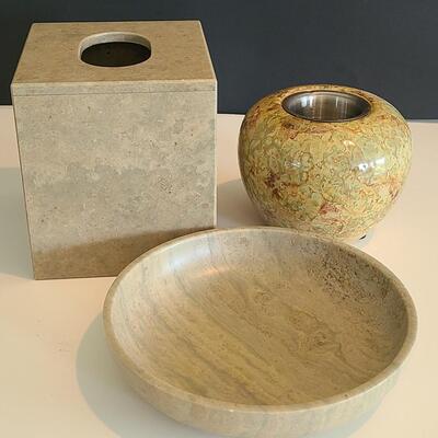 Lot 130: Alabaster Home Accessories
