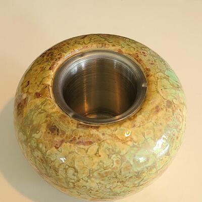 Lot 130: Alabaster Home Accessories