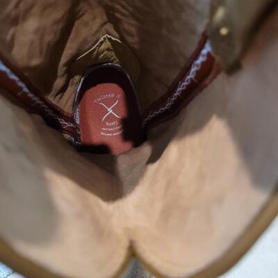 Lot 442: Twisted X Ladies Cowboy Boots Size 7