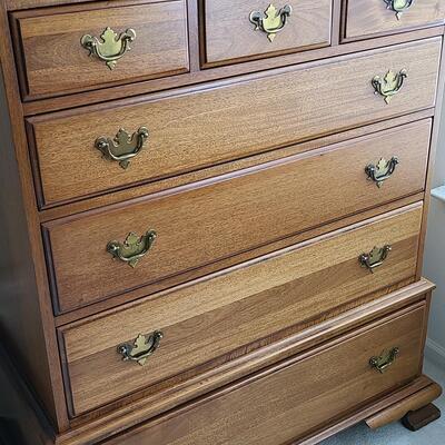 Lot 146: Excellent Solid Mahogany Dresser 