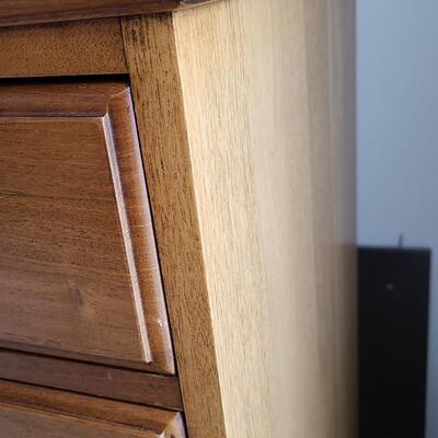 Lot 146: Excellent Solid Mahogany Dresser 