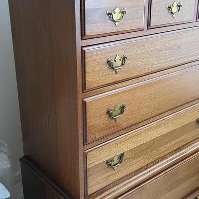 Lot 146: Excellent Solid Mahogany Dresser 