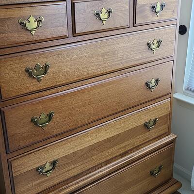 Lot 146: Excellent Solid Mahogany Dresser 