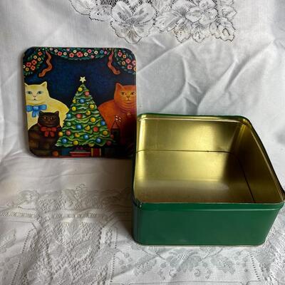 Vintage Dept 56 Christmas Tin with Cats