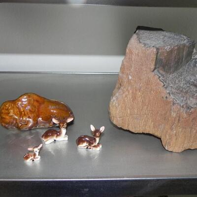LOT 132  PETRIFIED WOOD AND SMALL FIGURINES