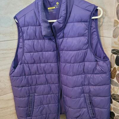 Lot 446: Ladies Puff Vests
