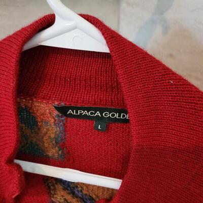 Lot 448: Ladies Sweater and Brown Light Jacket