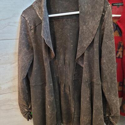 Lot 448: Ladies Sweater and Brown Light Jacket