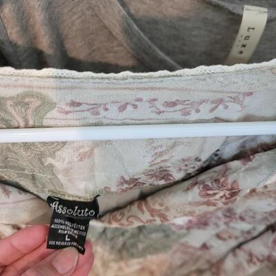 Lot 449: Ladies Casual Shirts (3)
