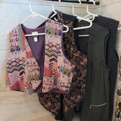 Lot 450: Ladies Vest Lot (4)