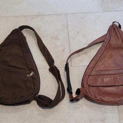 Lot 455: (2) Purses lot (1 Nylon and 1 Leather)
