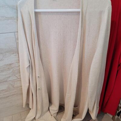 Lot 458: Light Jackets/Sweaters