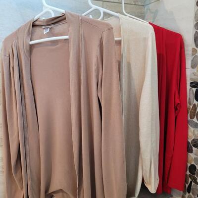 Lot 458: Light Jackets/Sweaters