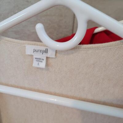 Lot 458: Light Jackets/Sweaters