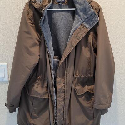 Lot 469: Lands End Coat