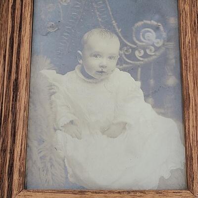 Lot 111: Antique Black & White Framed Photos/Frames 