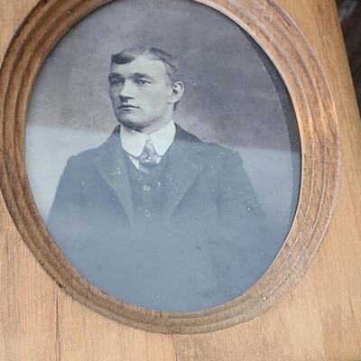 Lot 111: Antique Black & White Framed Photos/Frames 