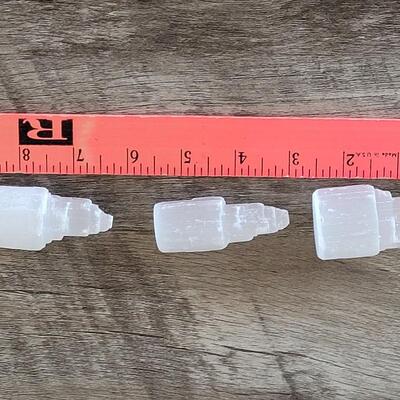 Lot 485: Quartz Crystals (3)