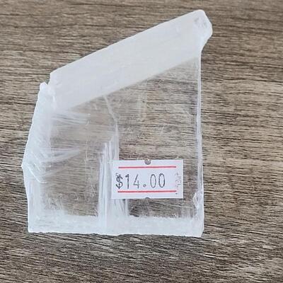 Lot 486: (2) Quartz Crystals