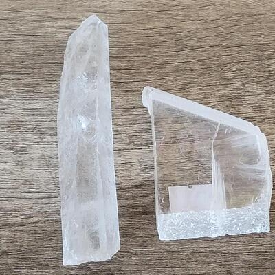 Lot 486: (2) Quartz Crystals