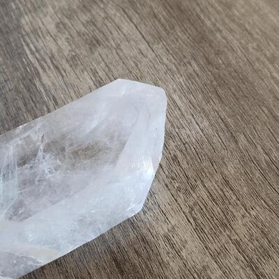 Lot 488: (2) Quartz Crystals