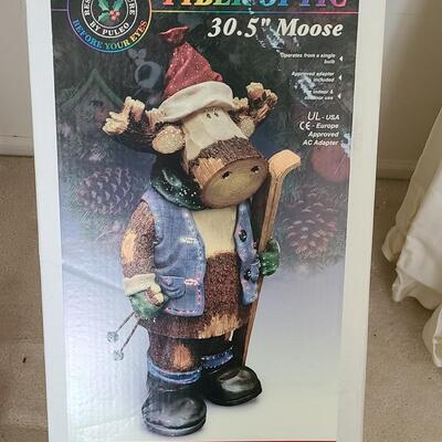 Lot U2: Fiber Optic 30.5 inch Moose 