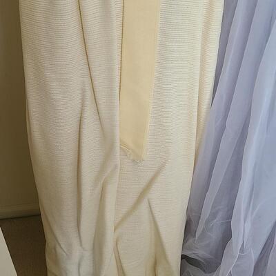 Lot 120: Vintage Gowns, Crinoline, and More 