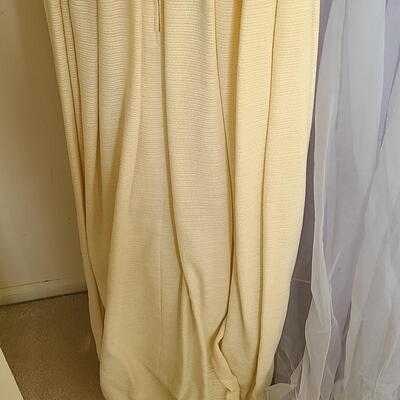 Lot 120: Vintage Gowns, Crinoline, and More 