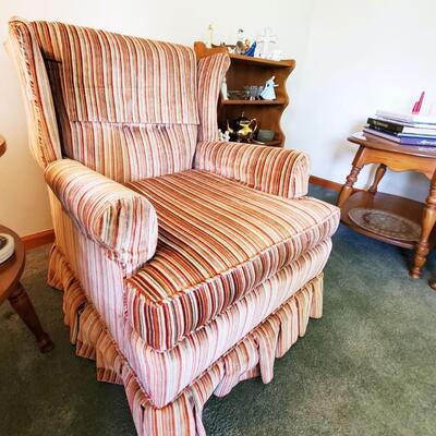 Vintage Stripe Velvet Tufted Chair with Skirt