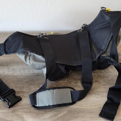 Lot 493: Dajo Hiking Canteen Holder