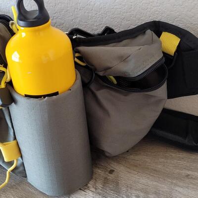 Lot 493: Dajo Hiking Canteen Holder