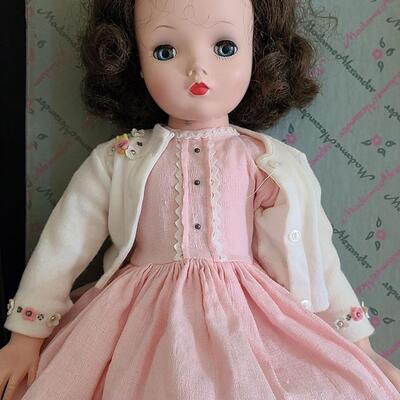 Lot U380: Madame Alexander 17 inch Doll 