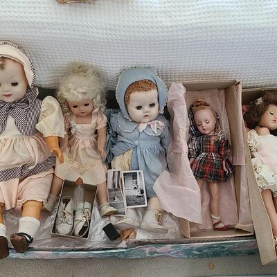 Lot 382U: Vintage/Antique Doll Lot 