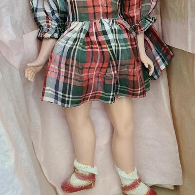 Lot 382U: Vintage/Antique Doll Lot 