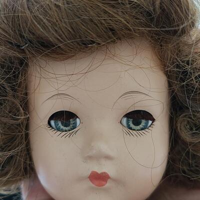 Lot 382U: Vintage/Antique Doll Lot 