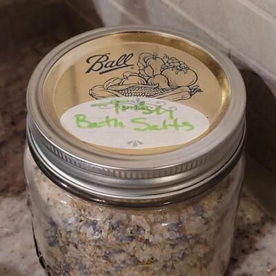 Lot 504: Bath Salts Lot