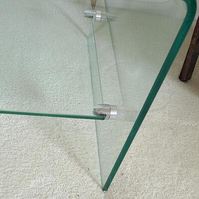 Lot 501U: Glass Coffee/Media Table w/TV