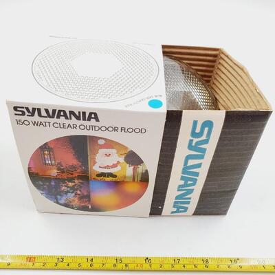 SYLVANIA 150 WATT CLEAR OUTDOOR FLOOD LAMPS WITH ORIGINAL BOX BUNLDE OF 4